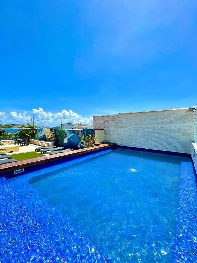 We Playa Hotel Playa del Carmen Albergue
